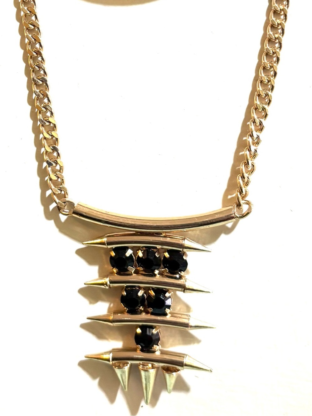 Fashion Jewelry Gold Tone Necklace with Black Stones - Women Jewelry